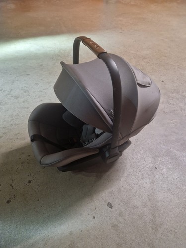 Gebrauchte babyschale nuna - gebrauchte,